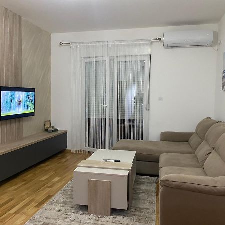Stylish Charming Apartment Podgorica Bagian luar foto