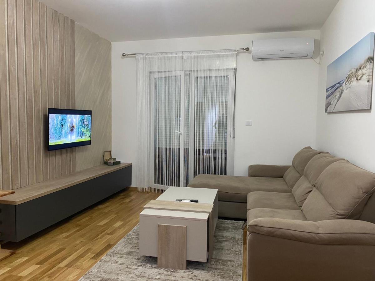 Stylish Charming Apartment Podgorica Bagian luar foto